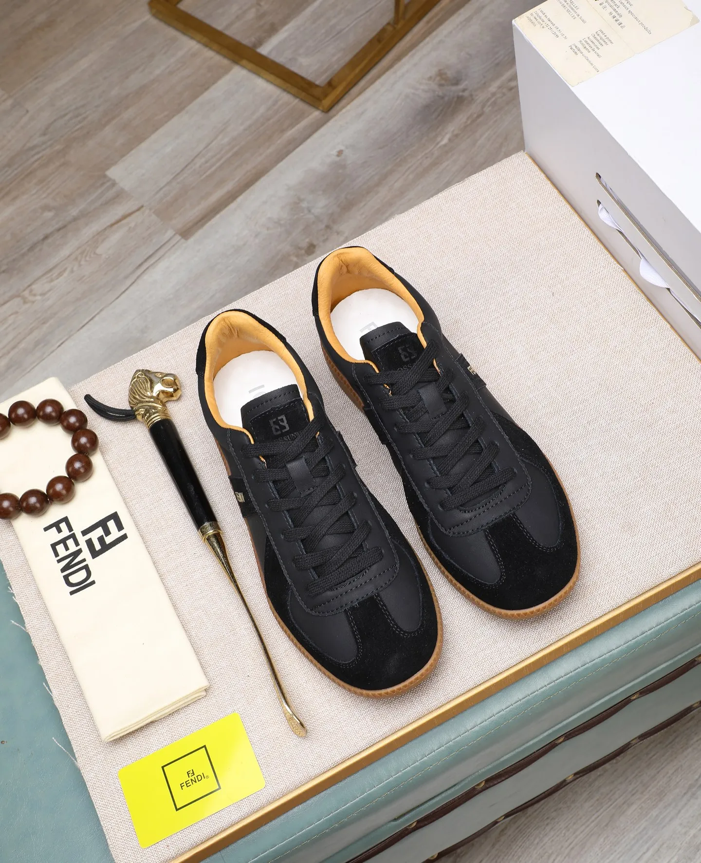 Men's shoes 💰420🕷🕷[FENDI] Fendi fashionable casual men's shoes 🇨🇳Original official website 1:1 model opening, new models are available first 💯Not high-profile but avant-garde, simple About low-key and fashionable, super versatile style 🌿 Made of original cowhide ➕ Pigskin lining 🎋 The version is comfortable on the feet, so rigorous for any small place, and the workmanship is first-class 🍍38-44 Large quantities in stock